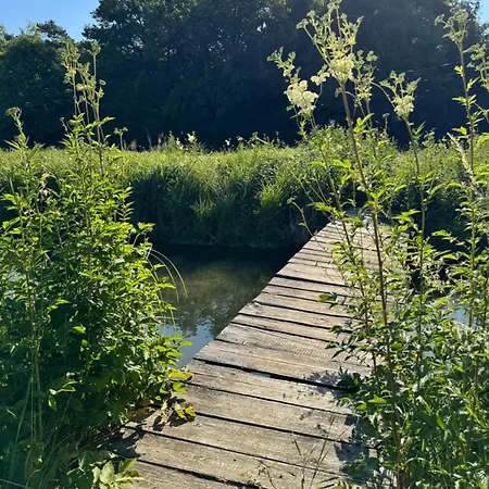 Gluecklich Am Bach Hollfeld