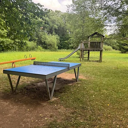 Semesterbostad Gluecklich Am Bach