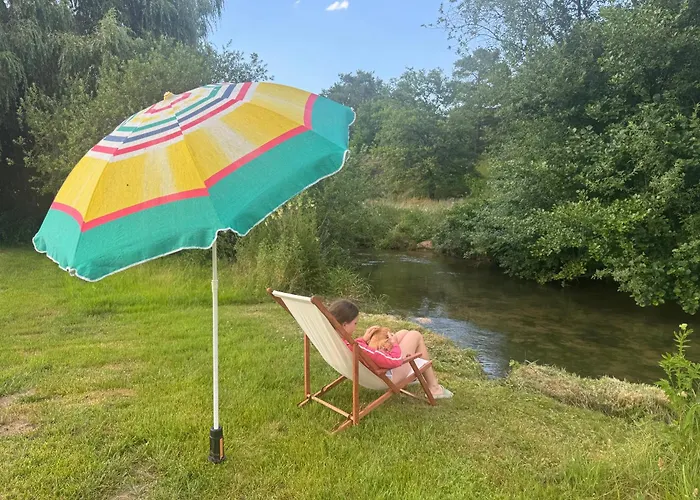 Gluecklich Am Bach *